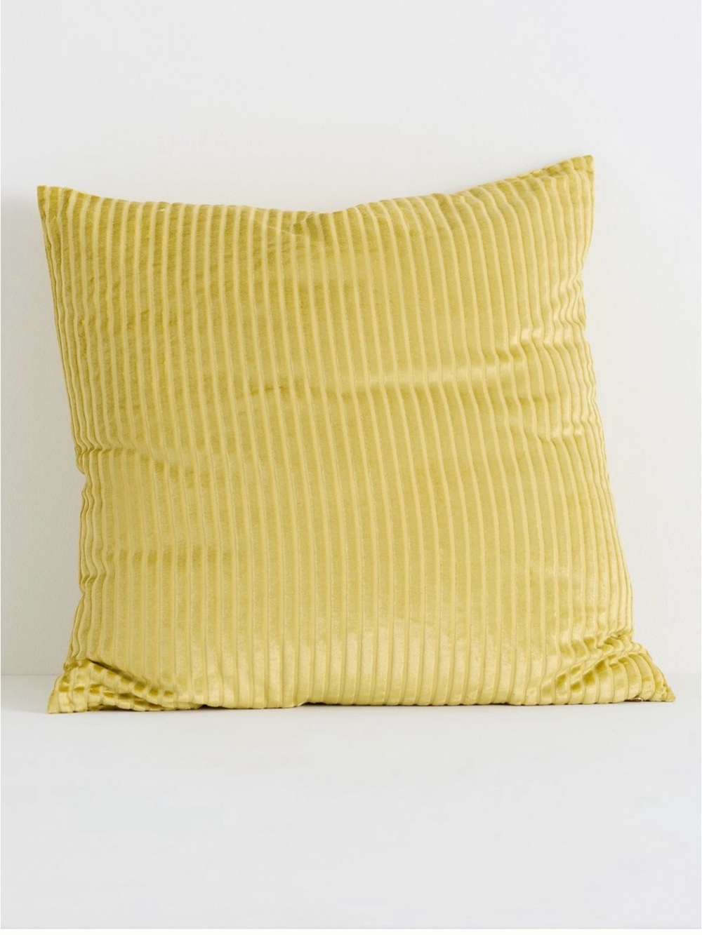 Anthropologie Fiona citron velvet Throw Pillow BNWT 22x22